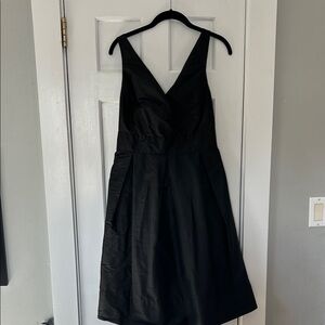 Classic Black V-Neck Sleeveless Dress